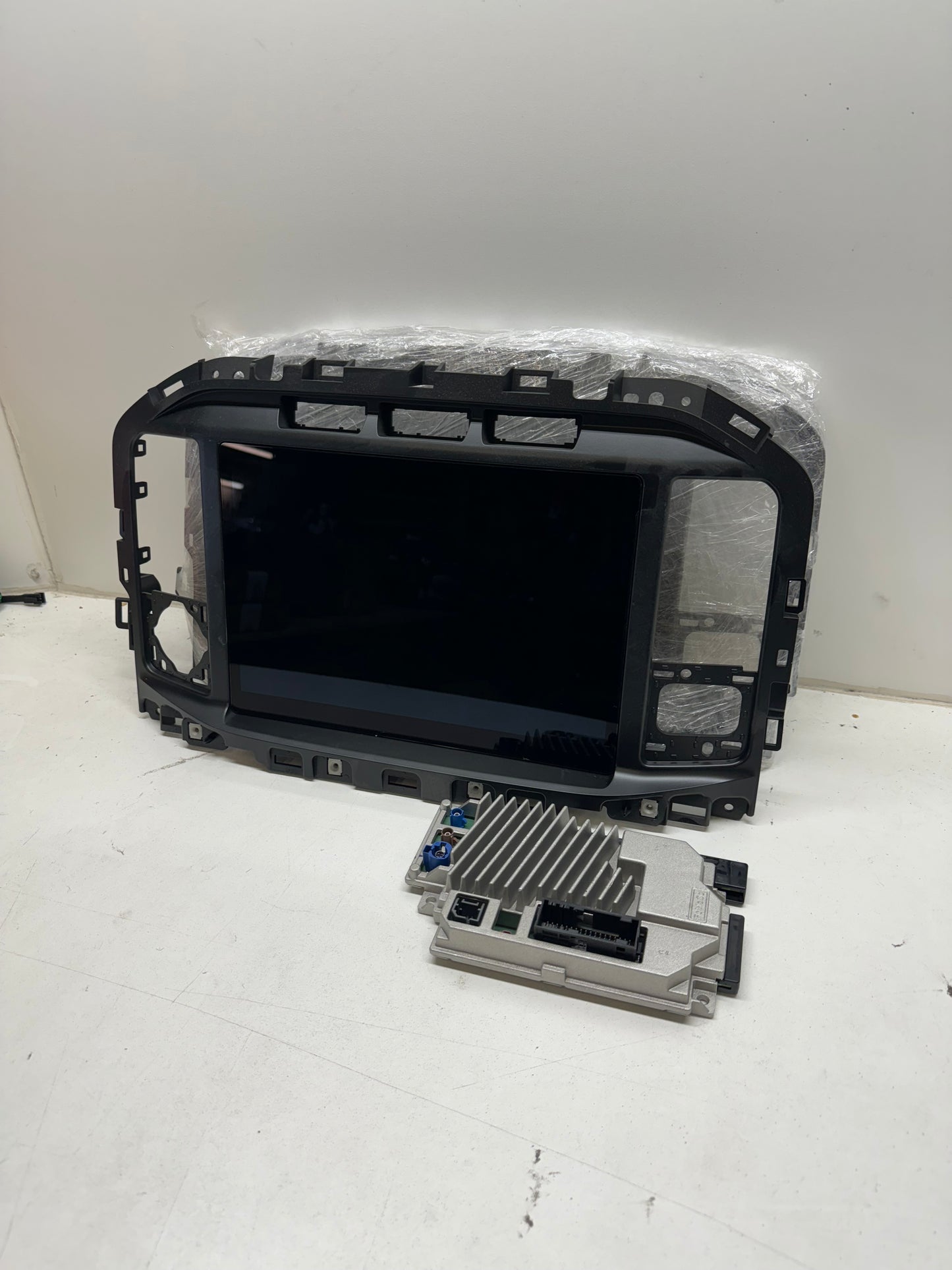 '21-'23 F-150 12" OEM Infotainment Screen & APIM - Precision Retrofits