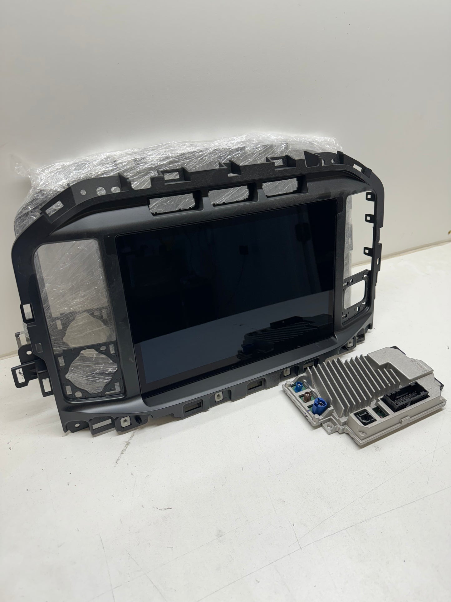 '21-'23 F-150 12" OEM Infotainment Screen & APIM - Precision Retrofits